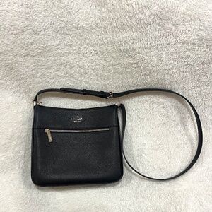 NWOT Kate Spade Leila swingpack crossbody purse